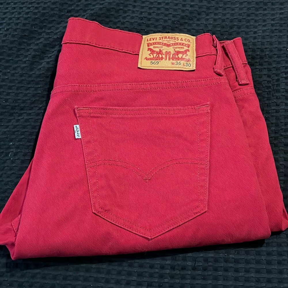 Men’s red Levi’s & Strauss red # 569 W-36 L- 30 denim straight jeans